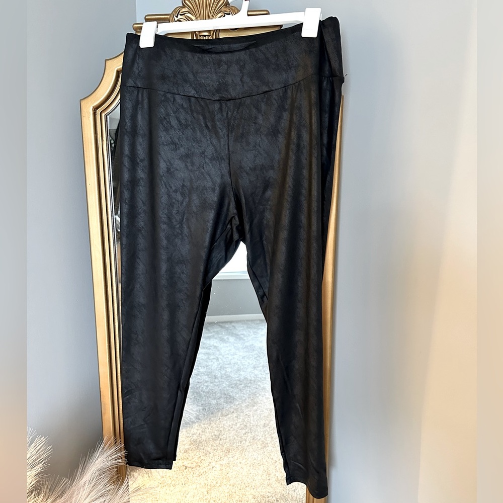 Ava and viv faux Leather Leggings size 1X
